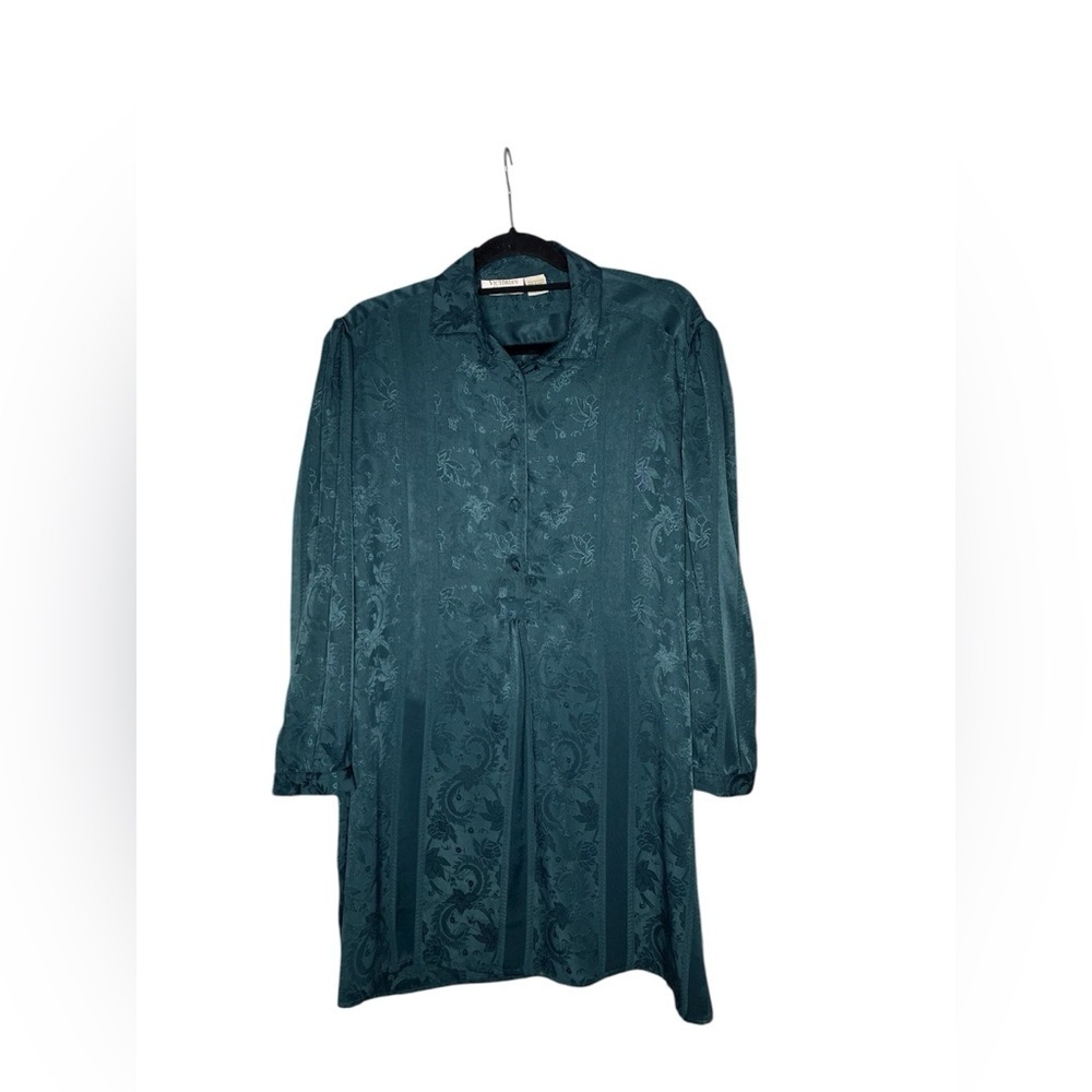 Vintage Victorias Secret Gold label Green Long Sleeve holiday night gown M/L